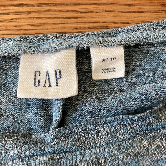 Gap “softspun” shirt, size XS - Picture 11 of 12